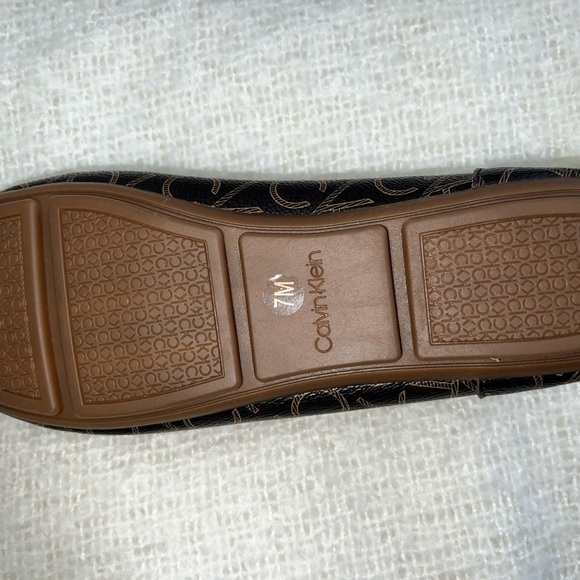 New - Picture 2 of 3